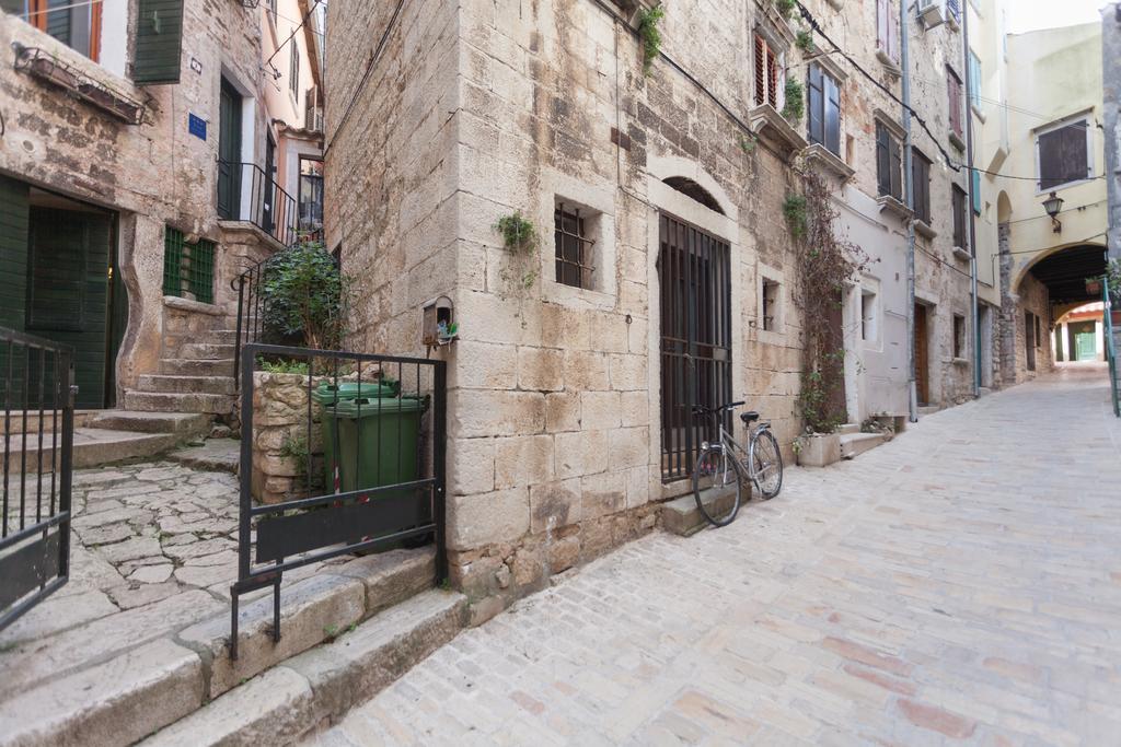 Deluxe Apartment Casa Flores With Sea View & Terrace Rovinj Eksteriør bilde